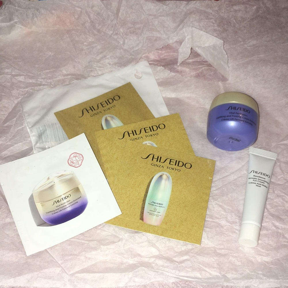 Shiseido Cream Serum Sample Skincare Set